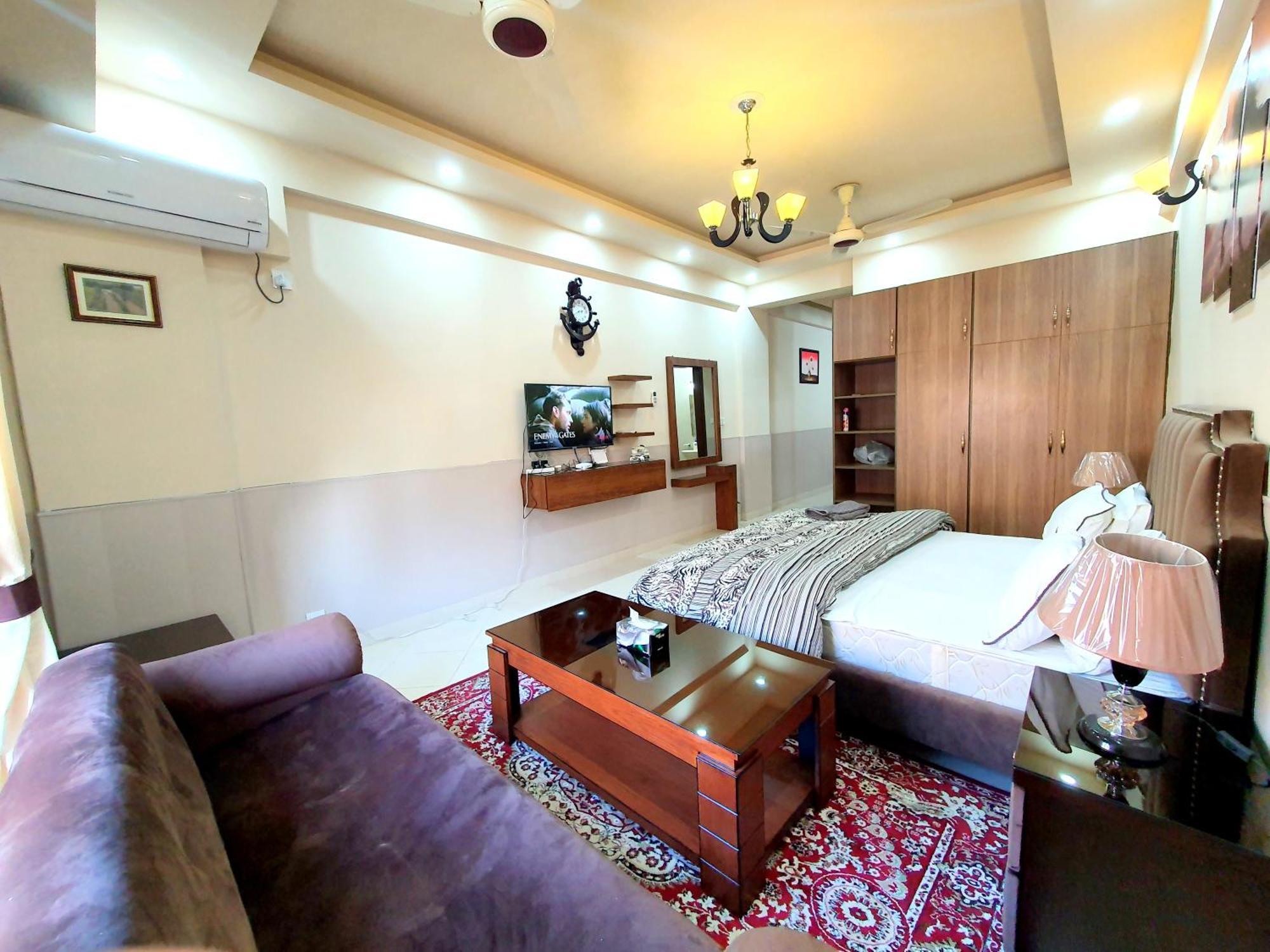 Luxurious Landing Apartments & Suites Bahria Town Rawalpindi Rom bilde